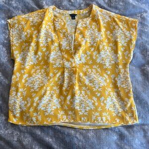 Mustard yellow, fall, floral, flowy Ann Taylor blouse - size XS